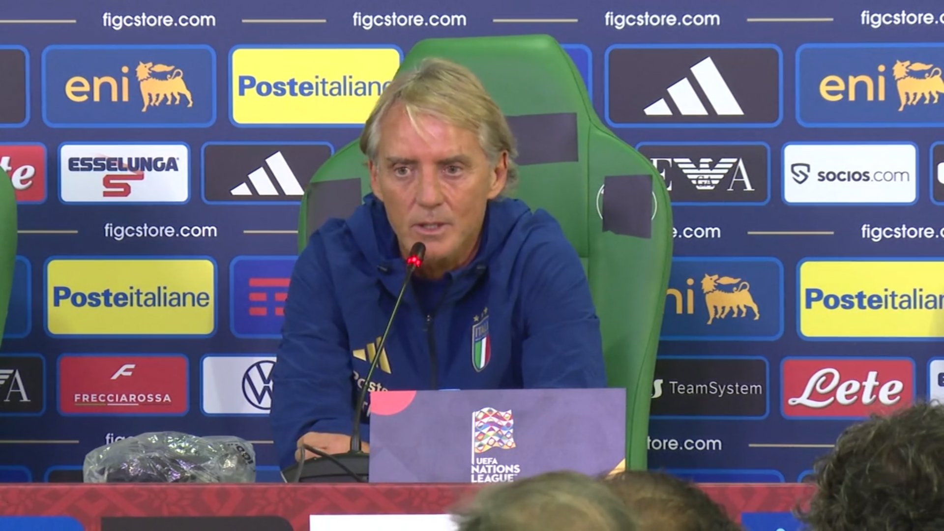 Mancini difende Romano e risponde alla domanda sul doppio contratto al City